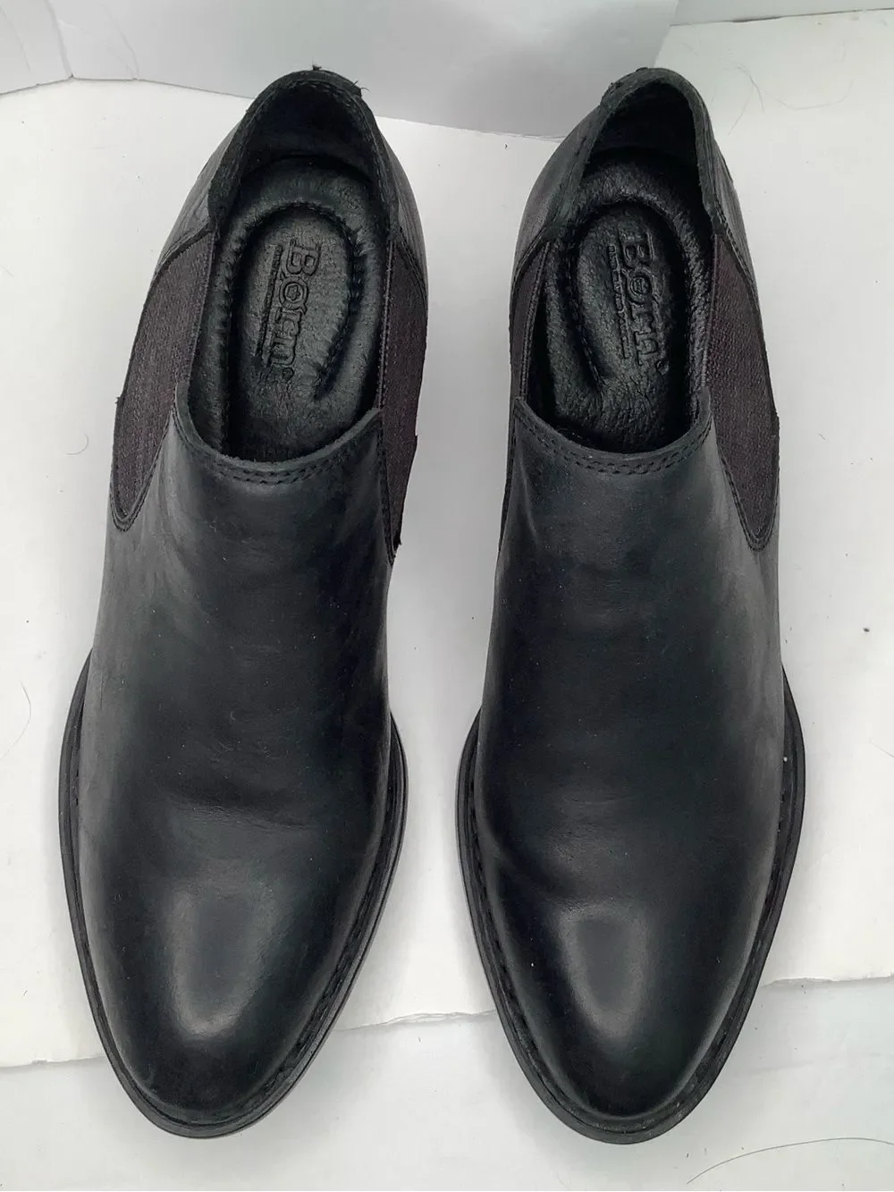 Born Black Leather Chelsea Block Heel Women’s Ankle Bootie Sz 8M Equestrian
